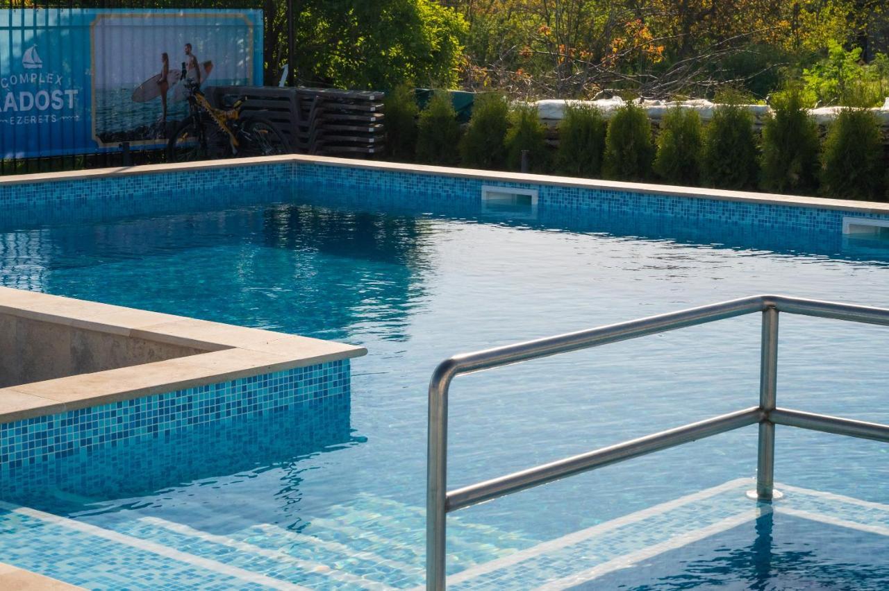 Hotel Комплекс Радост Ezerets Exterior foto